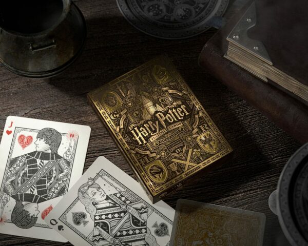 HARRY POTTER – Jeu de Cartes à jouer (Version Jaune) – Image 3