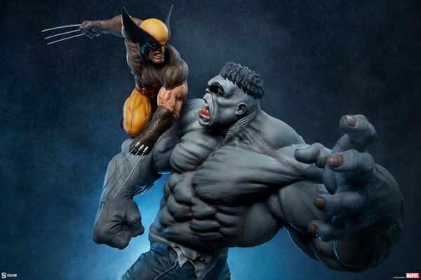 MARVEL – Statuette Wolverine vs Grey Hulk 58 cm – Image 4