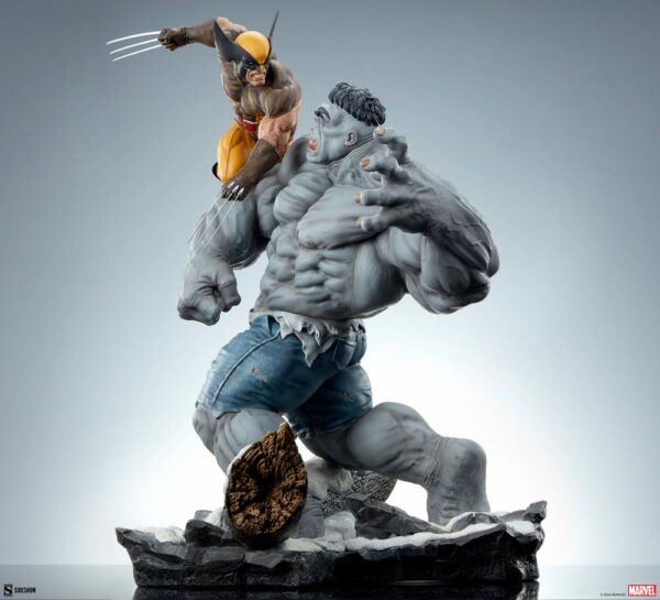 MARVEL – Statuette Wolverine vs Grey Hulk 58 cm – Image 8